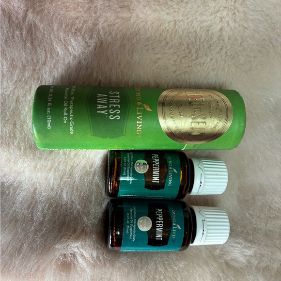 Young Living Essential Oil Collection with Diffuser - Picture 7 of 10